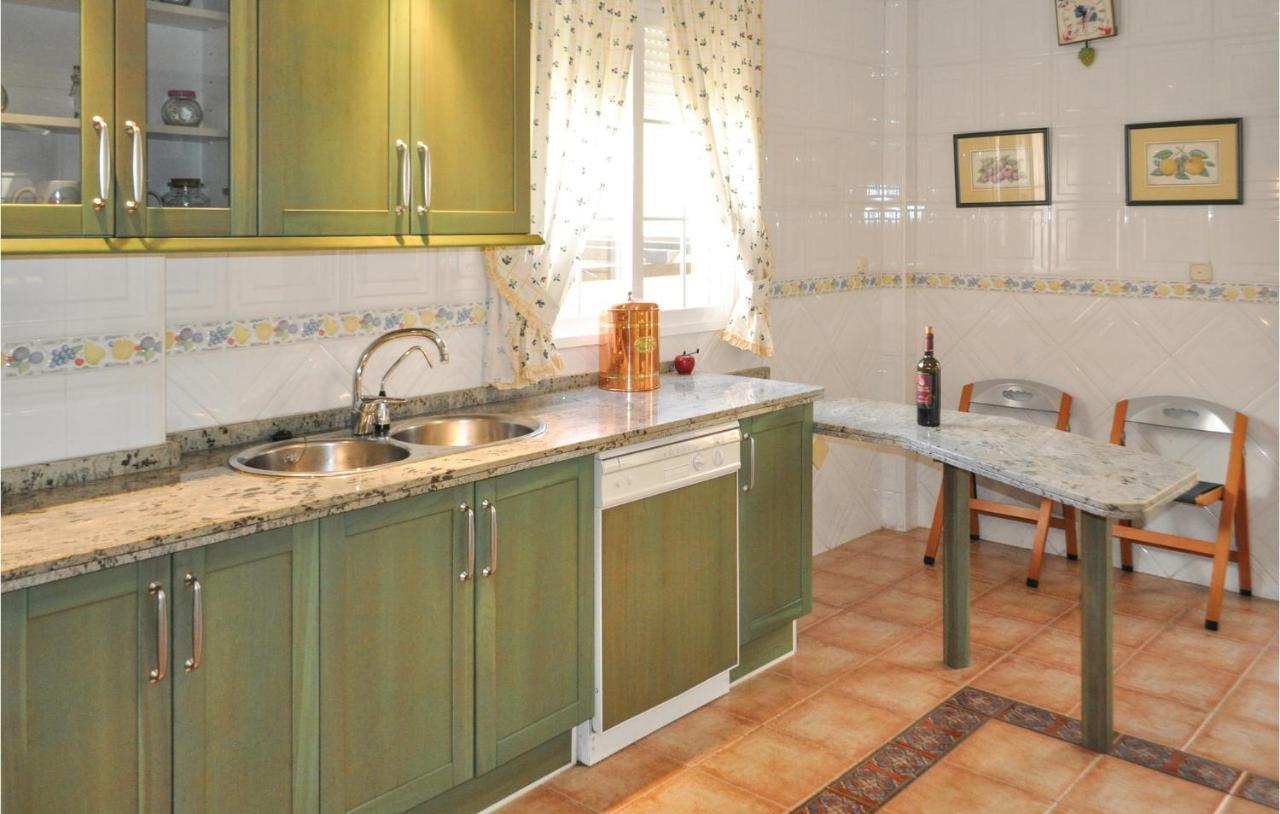 Cozy Home In Olivares With Outdoor Swimming Pool Buitenkant foto